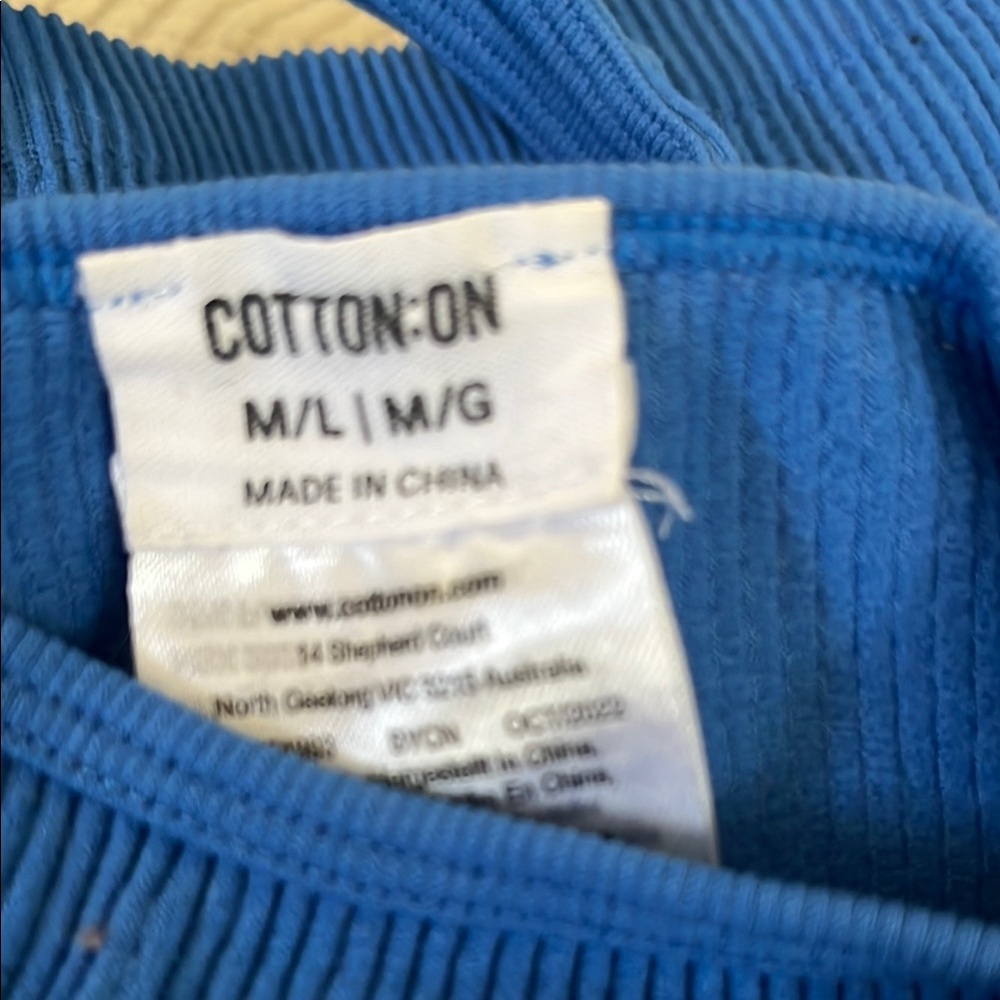 Blue Ribbed Tank Top - Picture 3 of 3